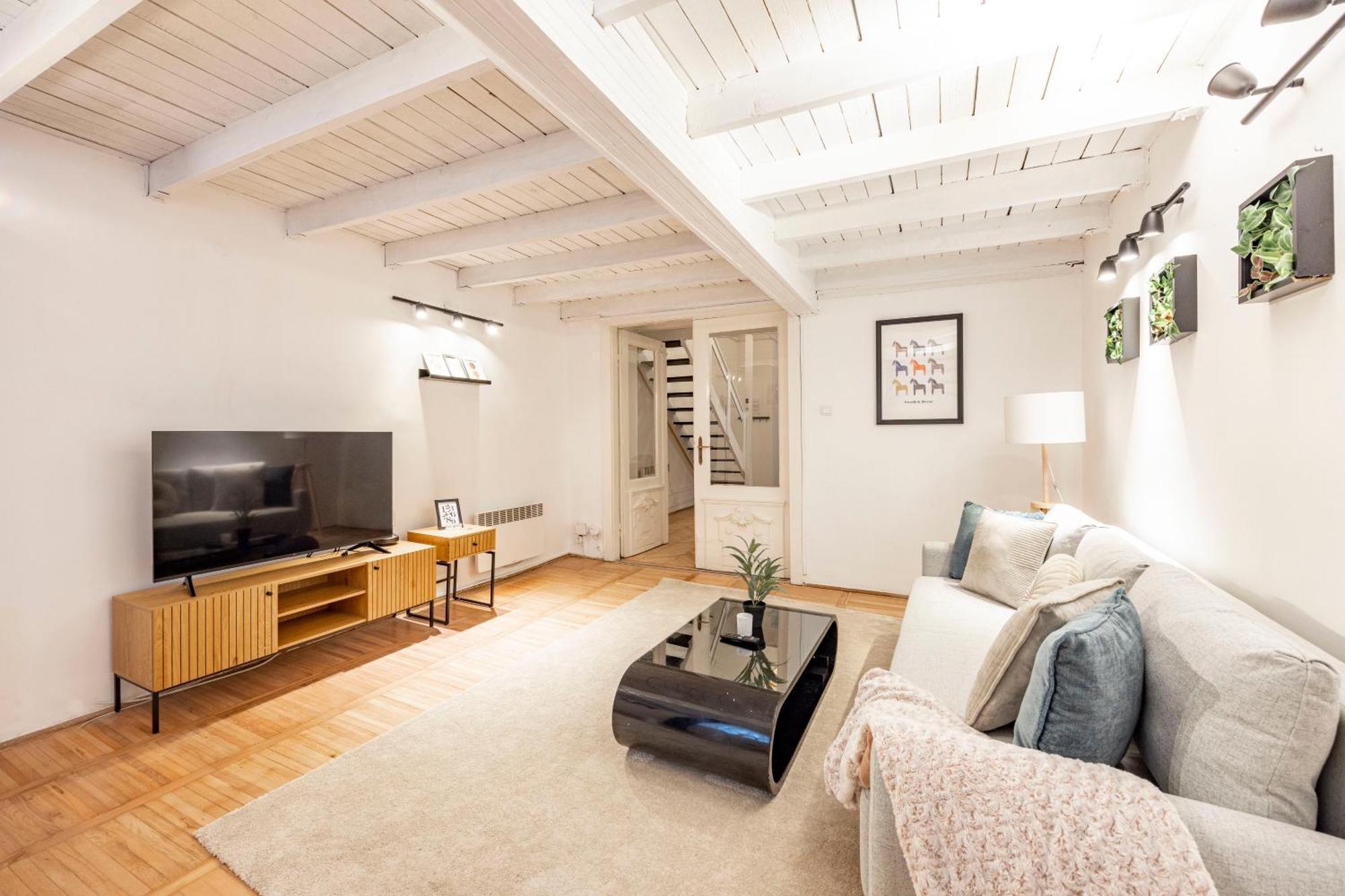 Central & Cozy Dream Home By Prestige Homes — Fotók 2